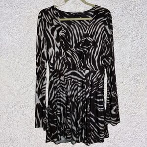 Zara Women L Dress Animal Print Mini‎ Geometric Flare Bell Sleeve Flowy Tunic